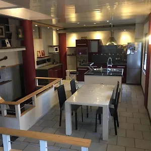 https://loft-type-moderne-103m.hotels-rhonealpes.com